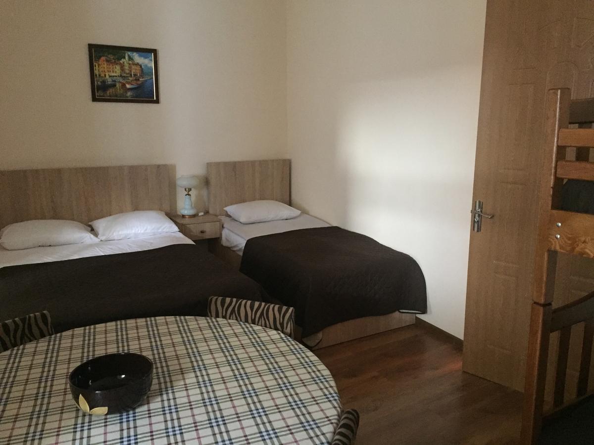 R And B Hotel Borjomi Eksteriør billede